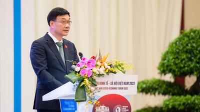 Ủy viên Ban Chấp hành Trung ương Đảng, Chủ nhiệm Ủy ban Kinh tế của Quốc hội Vũ Hồng Thanh tuyên bố lý do, giới thiệu đại biểu